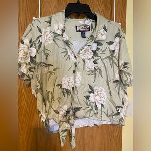 Havana Jacks Cafe Crop Tie Shirt